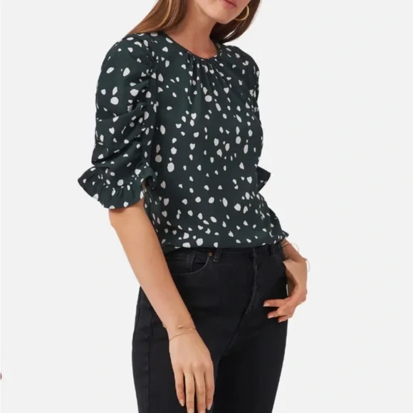 1.STATE Autumnal Colors Puff Sleeve Top Blouse Short in Animal Dots Green Medium - Picture 2 of 3
